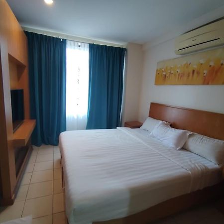 Fratini'S Hotel Labuan Ngoại thất bức ảnh